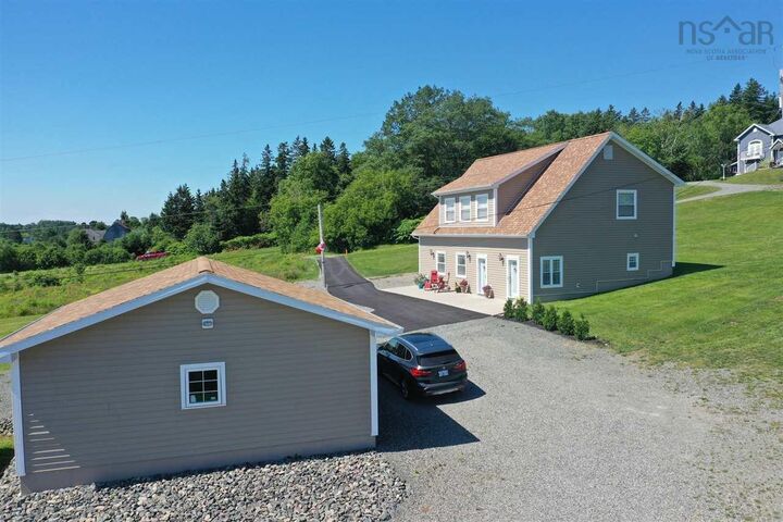 Property Photo: 1042 Coxheath Road NS B1L 1B2