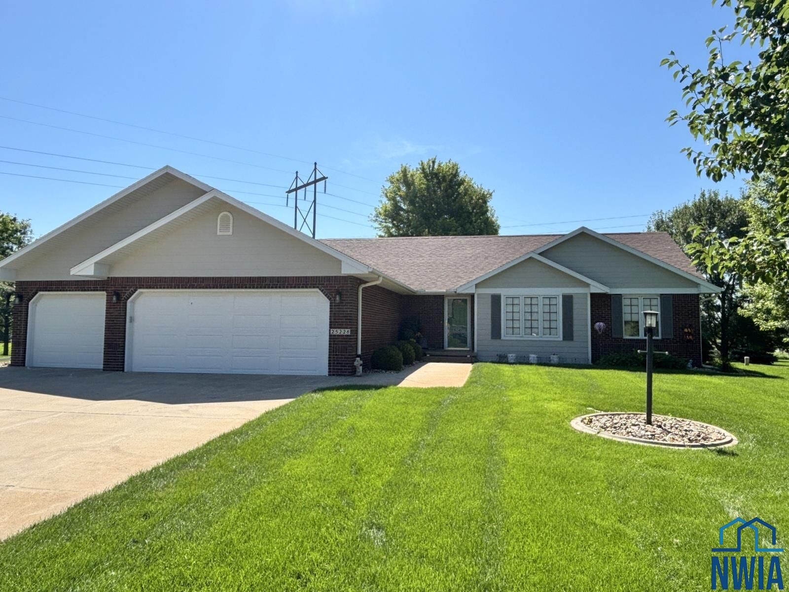 Property Photo:  25228 Corwin Court  IA 51108 