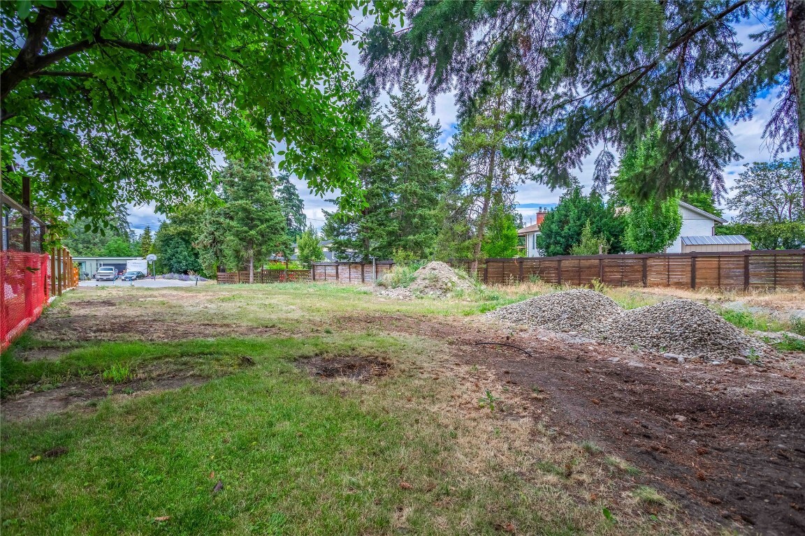 Proposed Lot Elm Road  Kelowna BC V1W 1T8 photo