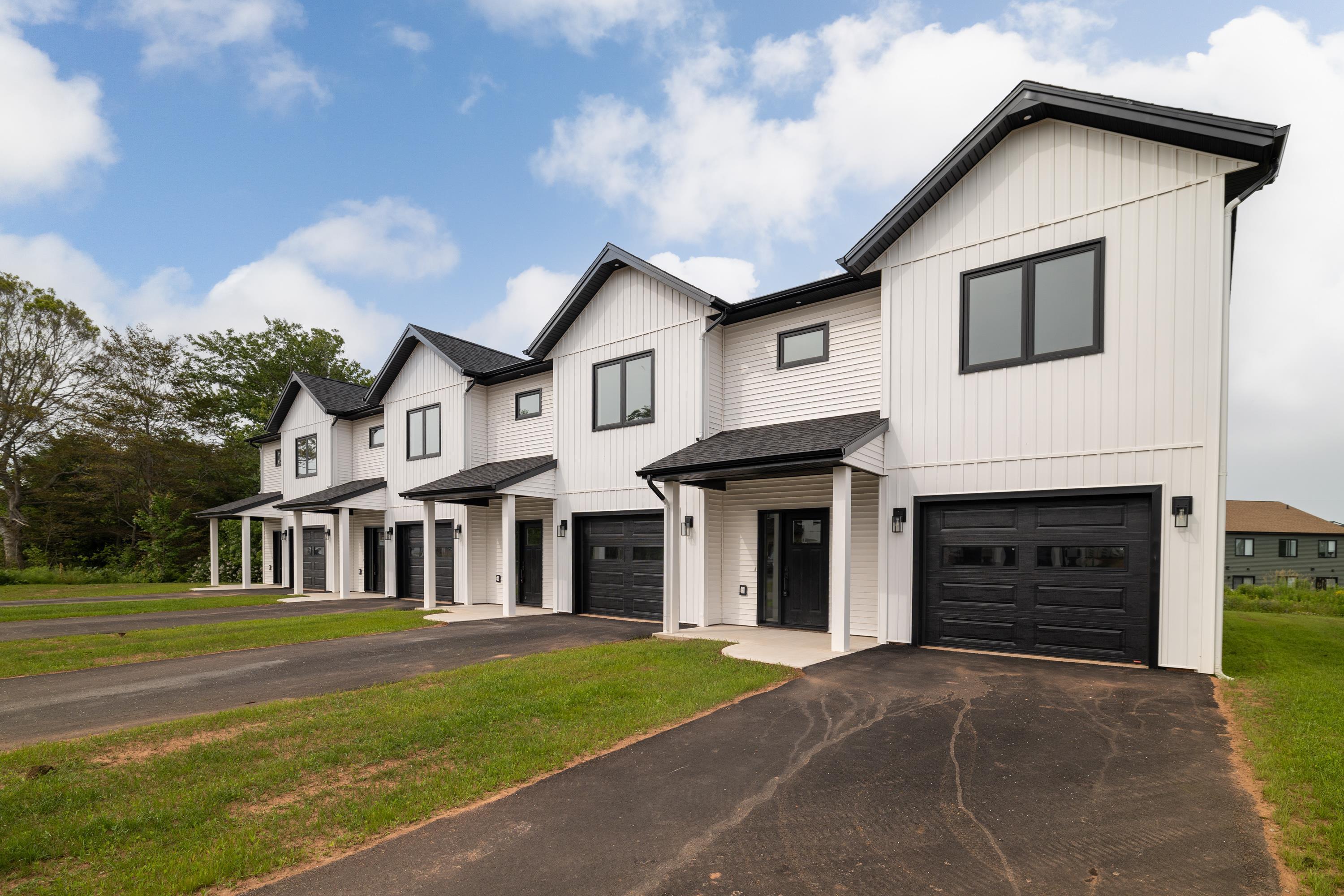 Property Photo: 43 Kelly Heights PE C1B 4M3