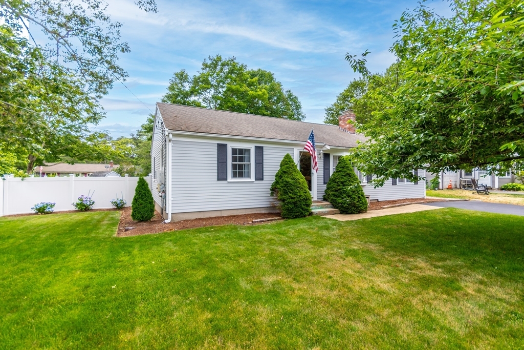 15 Mirror Brook Rd  Yarmouth MA 02673 photo