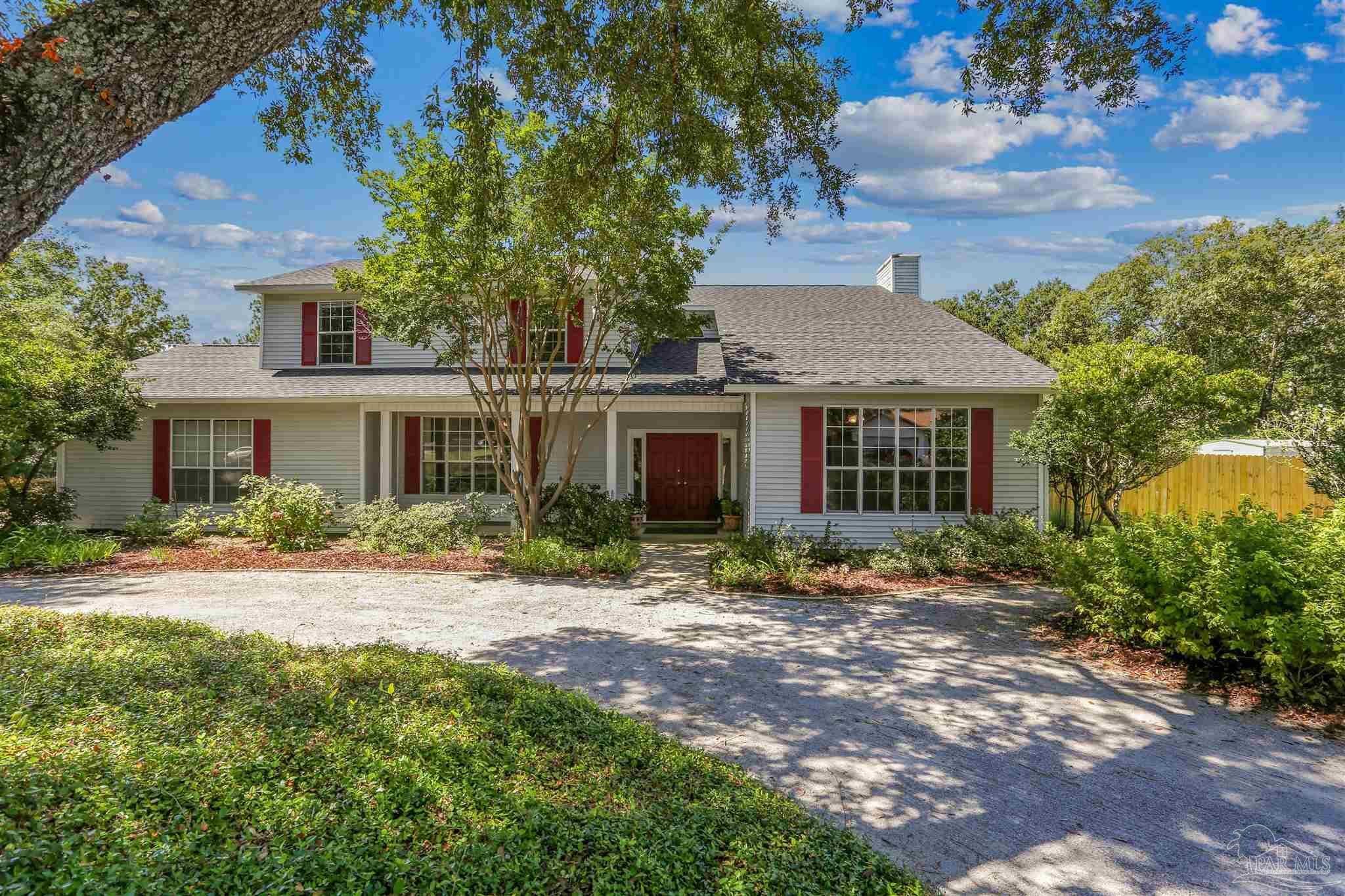 Property Photo: 968 Fleming Cir FL 32514