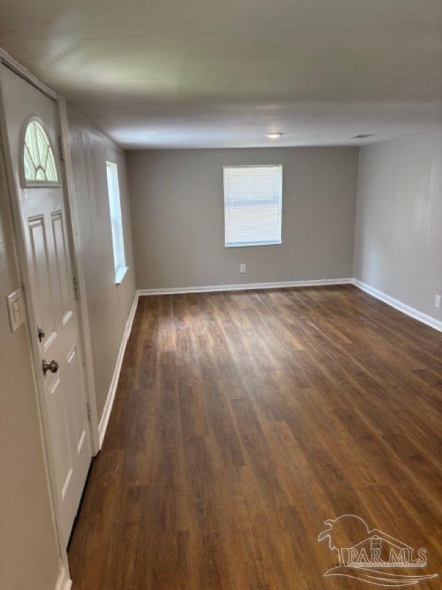 Property Photo: 1100 Wayne Ave FL 32507