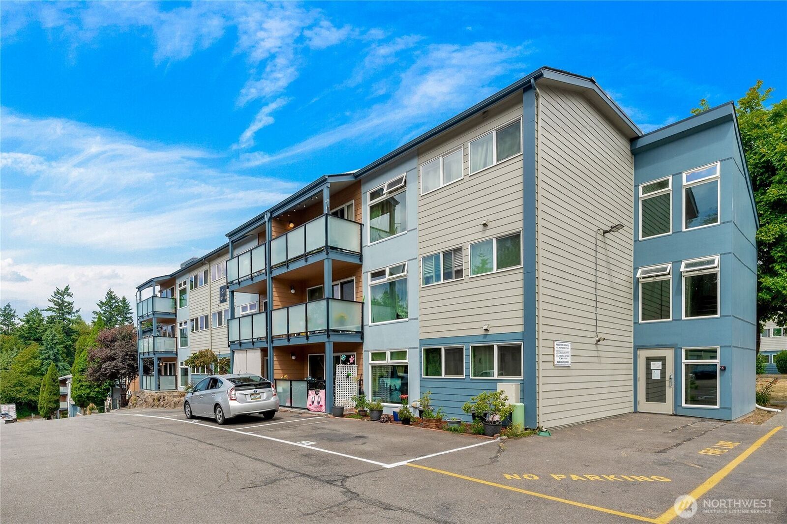 Property Photo: 15142 65th Avenue S 314 WA 98188