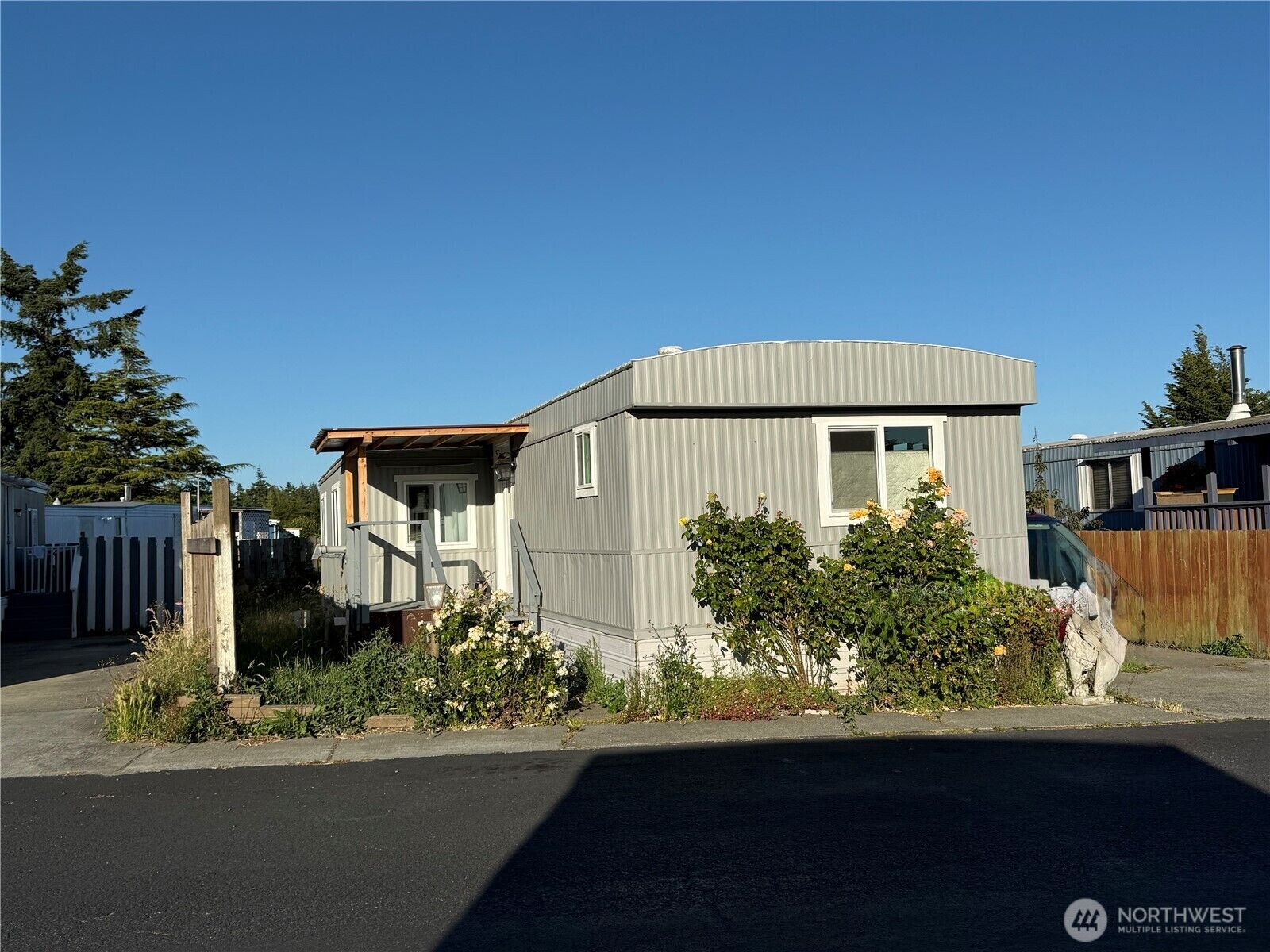 Property Photo:  700 NW Crosby Avenue 146  WA 98277 