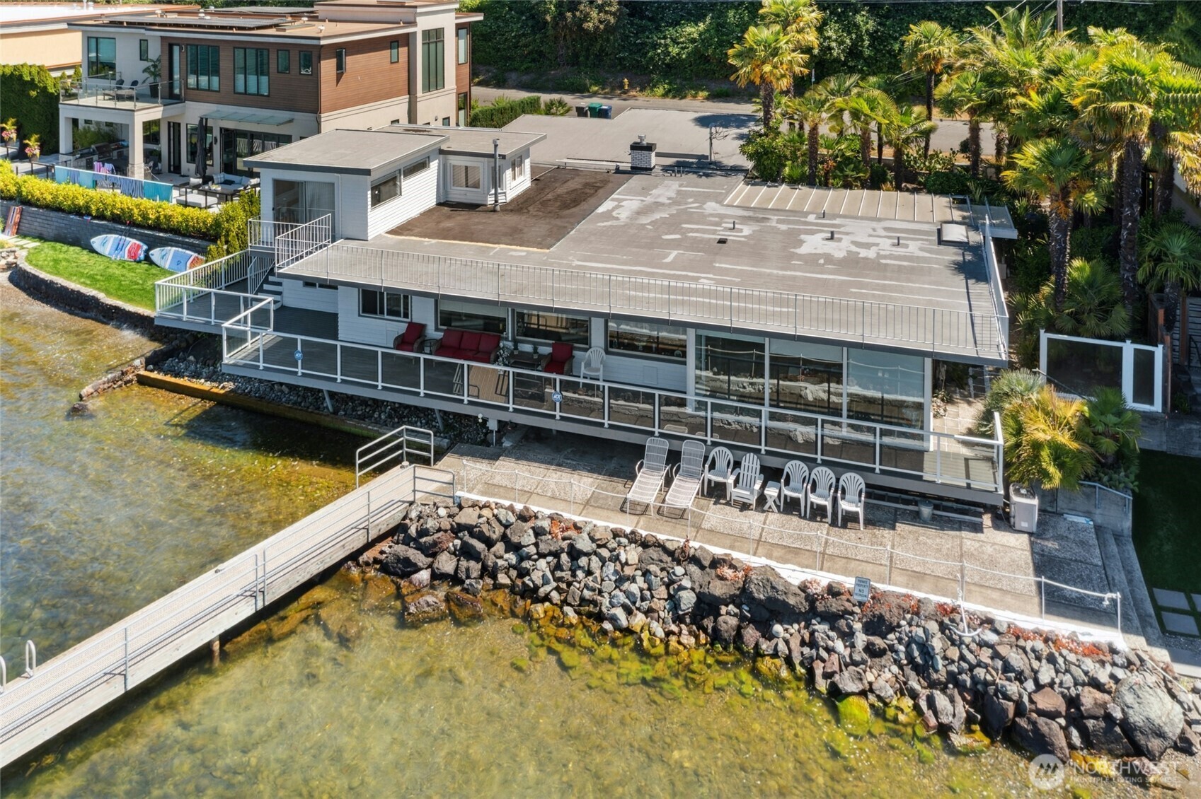 Property Photo: 195 Lake Avenue W WA 98033