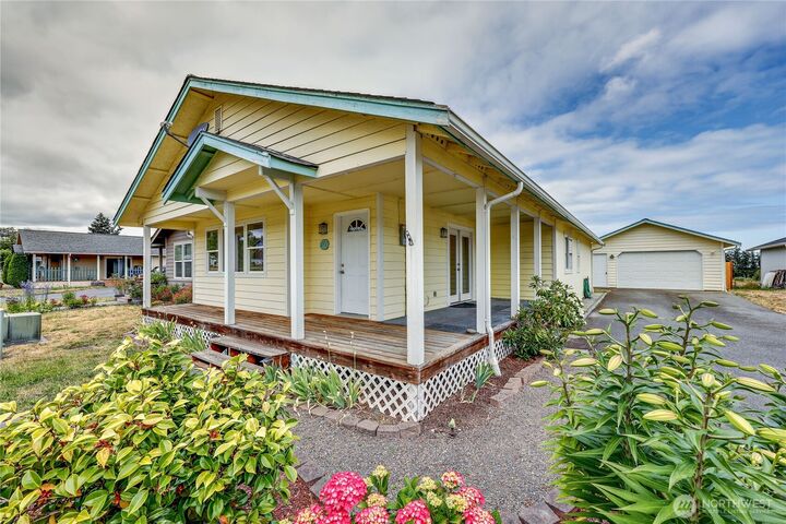 Property Photo: 111 Alpine Lp WA 98382