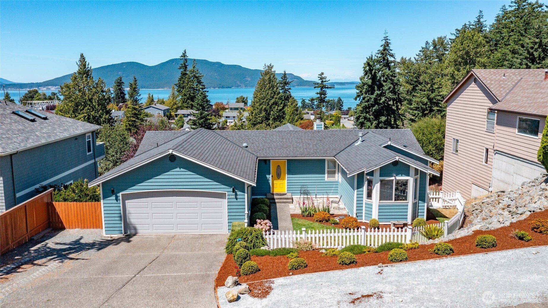 Property Photo: 3410 W 7th Place WA 98221