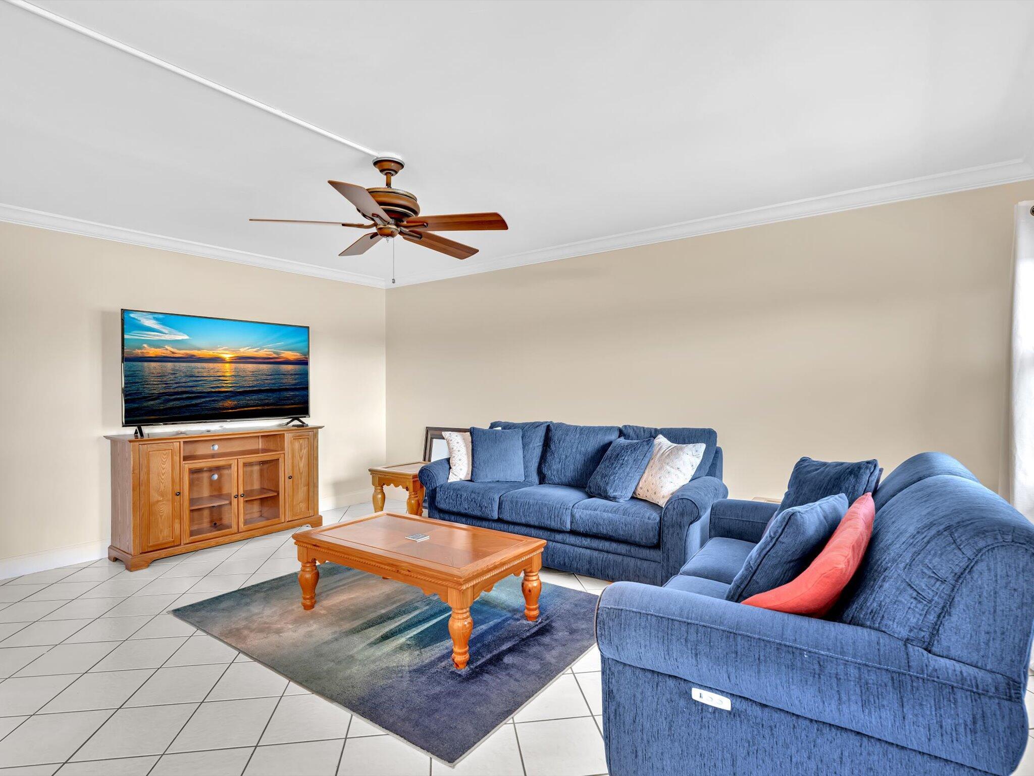 Property Photo: 454 Grantham C 454 FL 33442