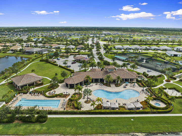 Property Photo: 206 SE Courances Drive FL 34984