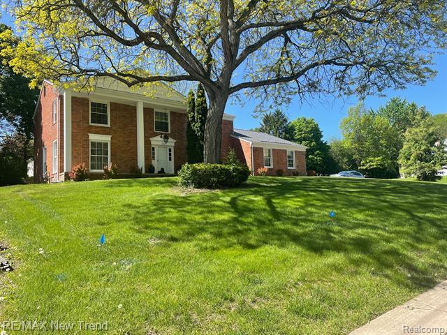5250 Hardwoods Drive  West Bloomfield Twp MI 48323 photo