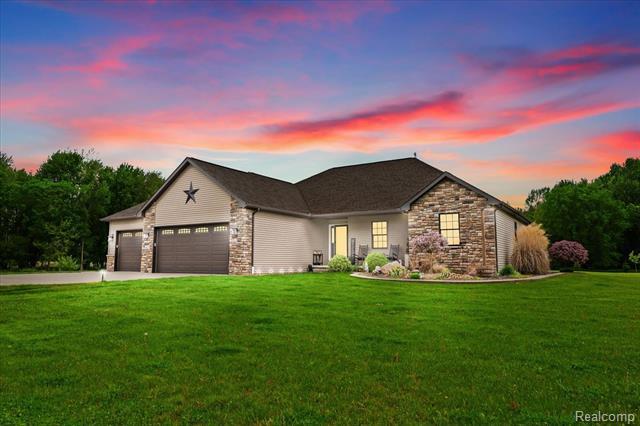 Property Photo: 6035 Beard Road MI 48418