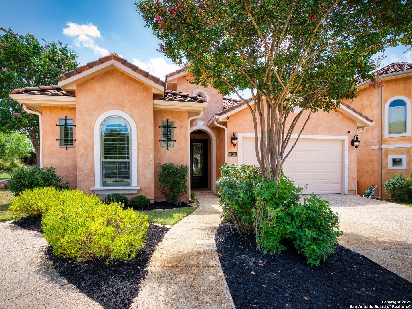 Property Photo:  16026 Huebner  TX 78248 