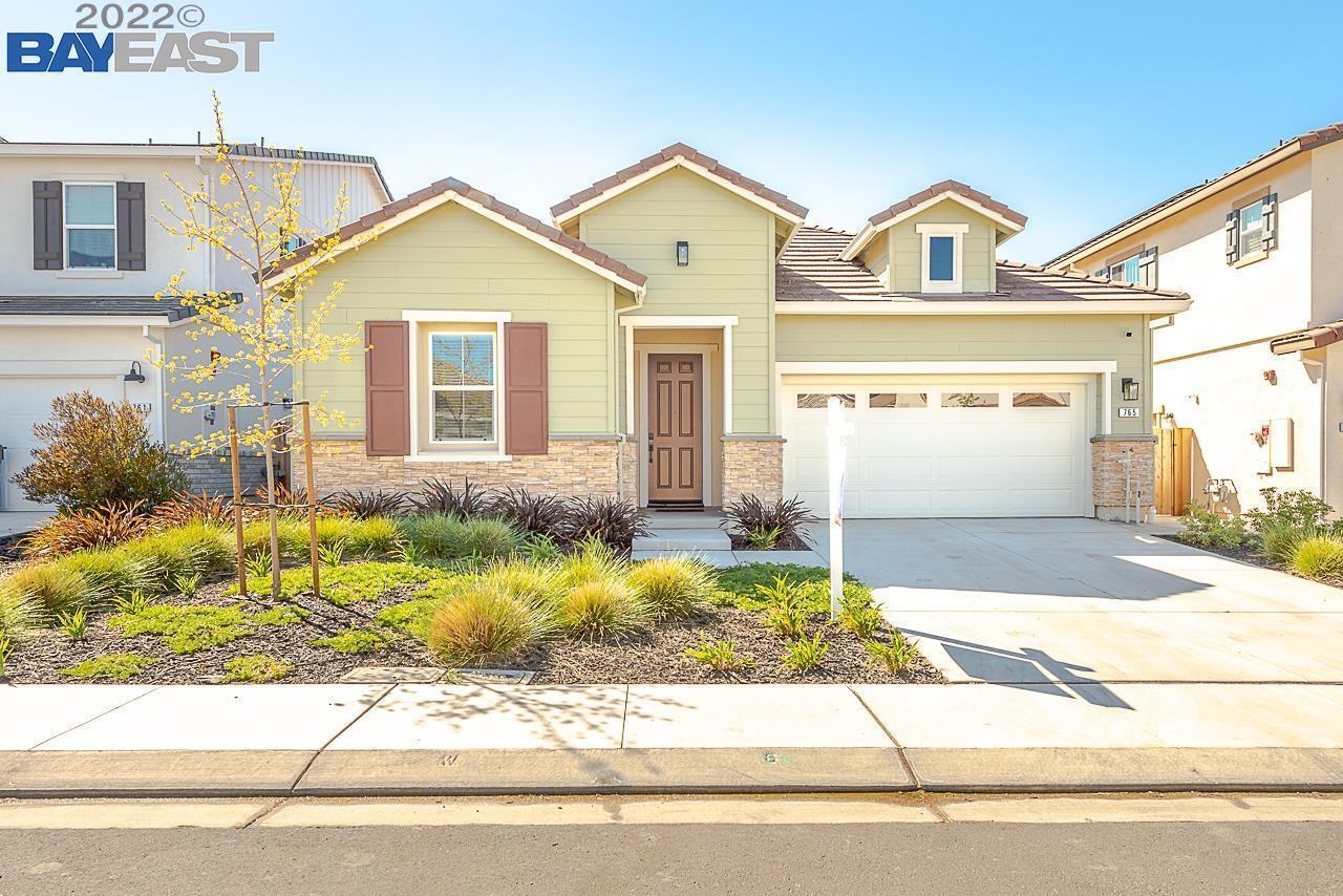 Property Photo: 765 Stickney Way CA 94561