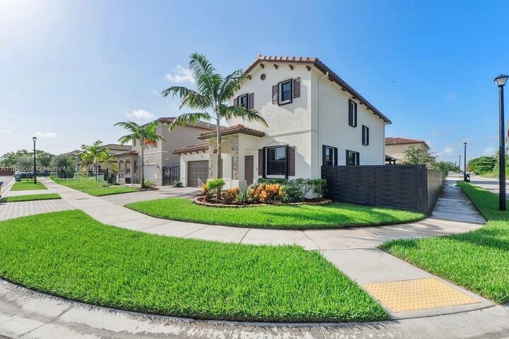 Property Photo:  11886 SW 234th St  FL 33032 