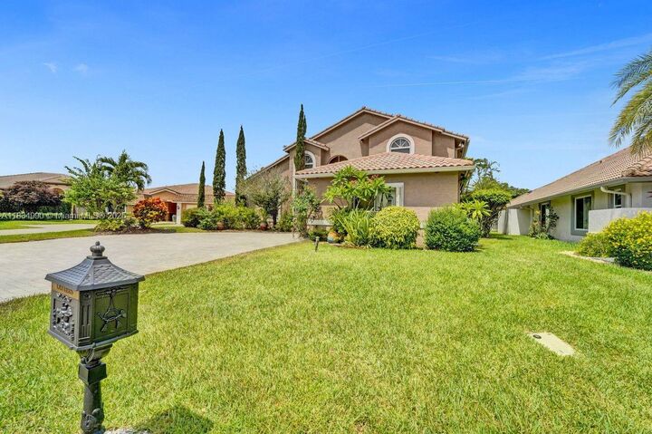 Property Photo: 9940 SW 4th St FL 33324
