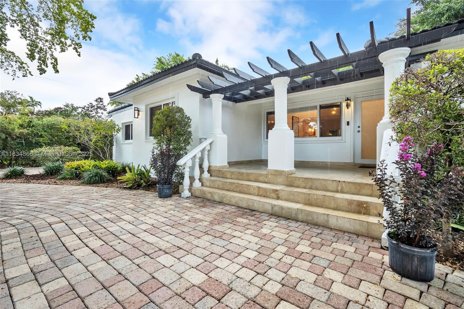 Property Photo: 5701 SW 33rd St FL 33155