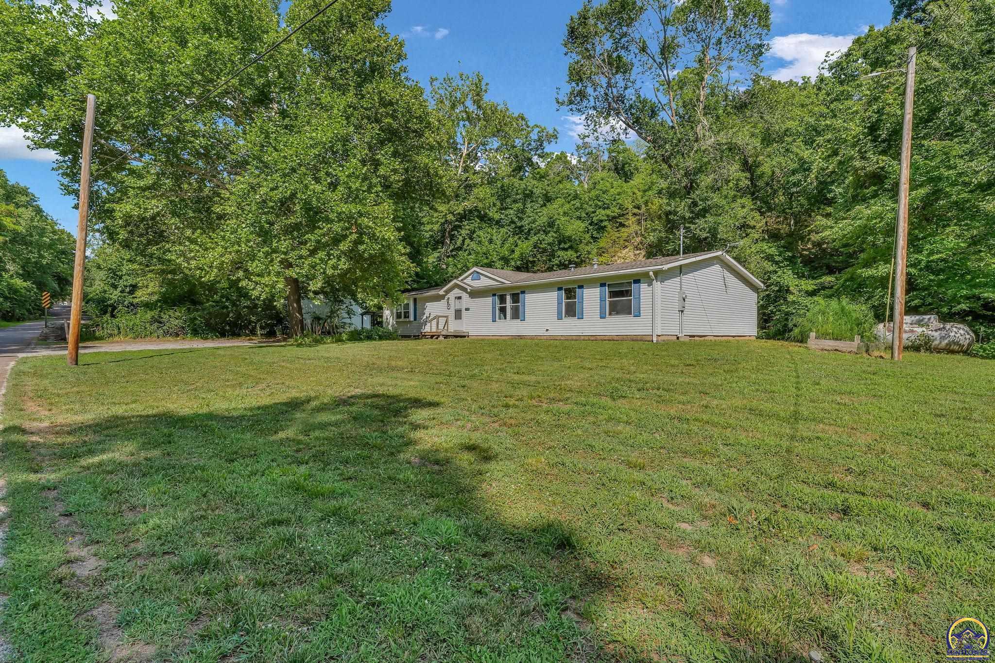 Property Photo: 2740 NE Happy Hollow Rd KS 66617