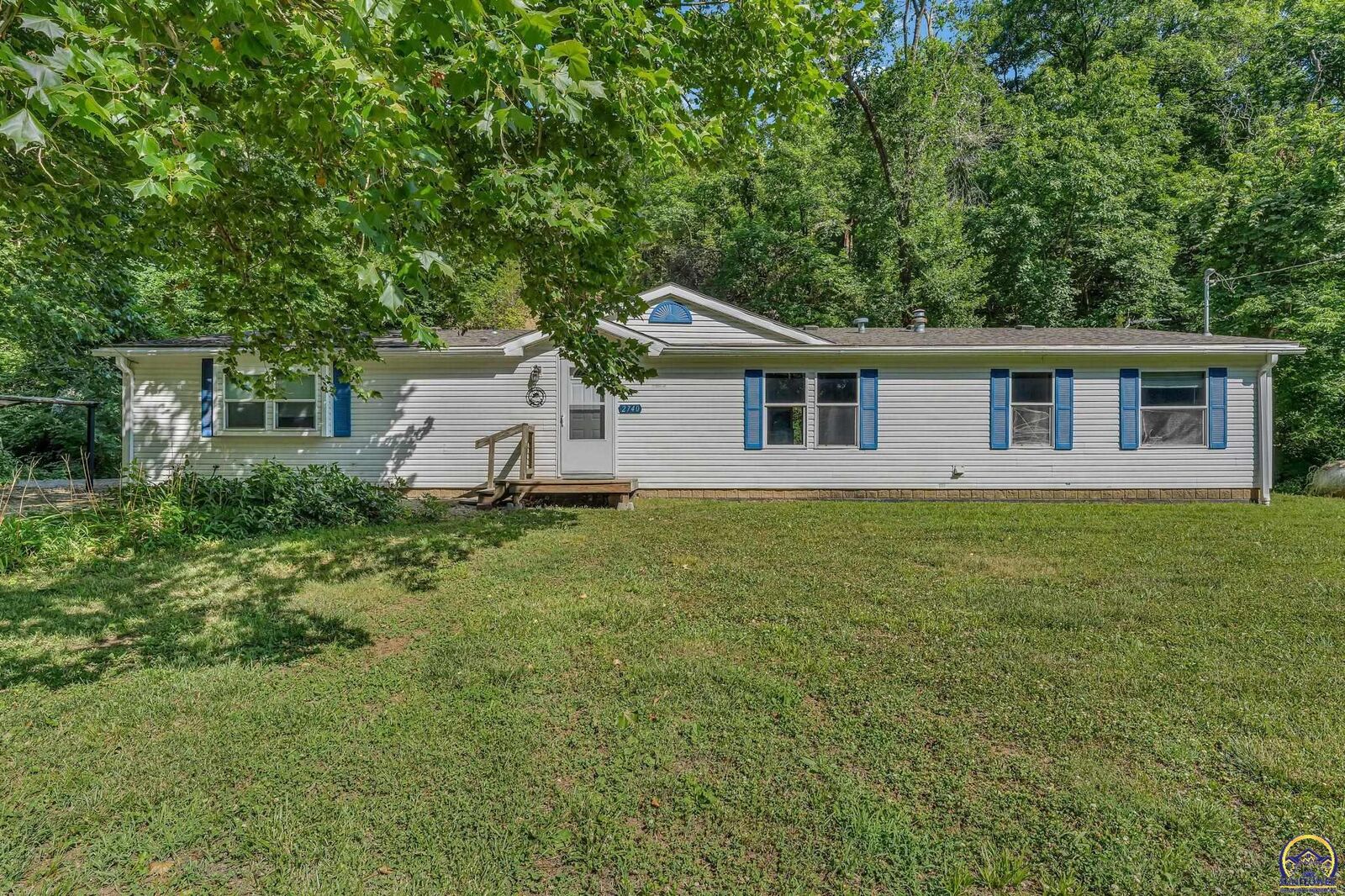 Property Photo:  2740 NE Happy Hollow Rd  KS 66617 