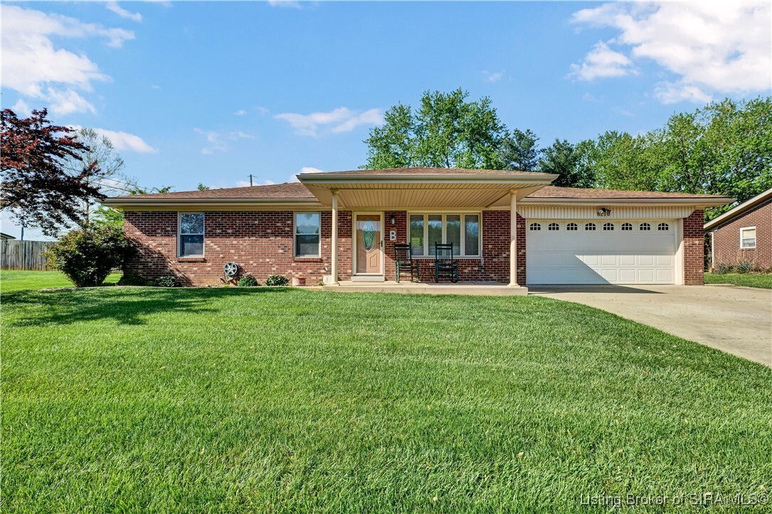 Property Photo: 6210 Eric Drive IN 47119