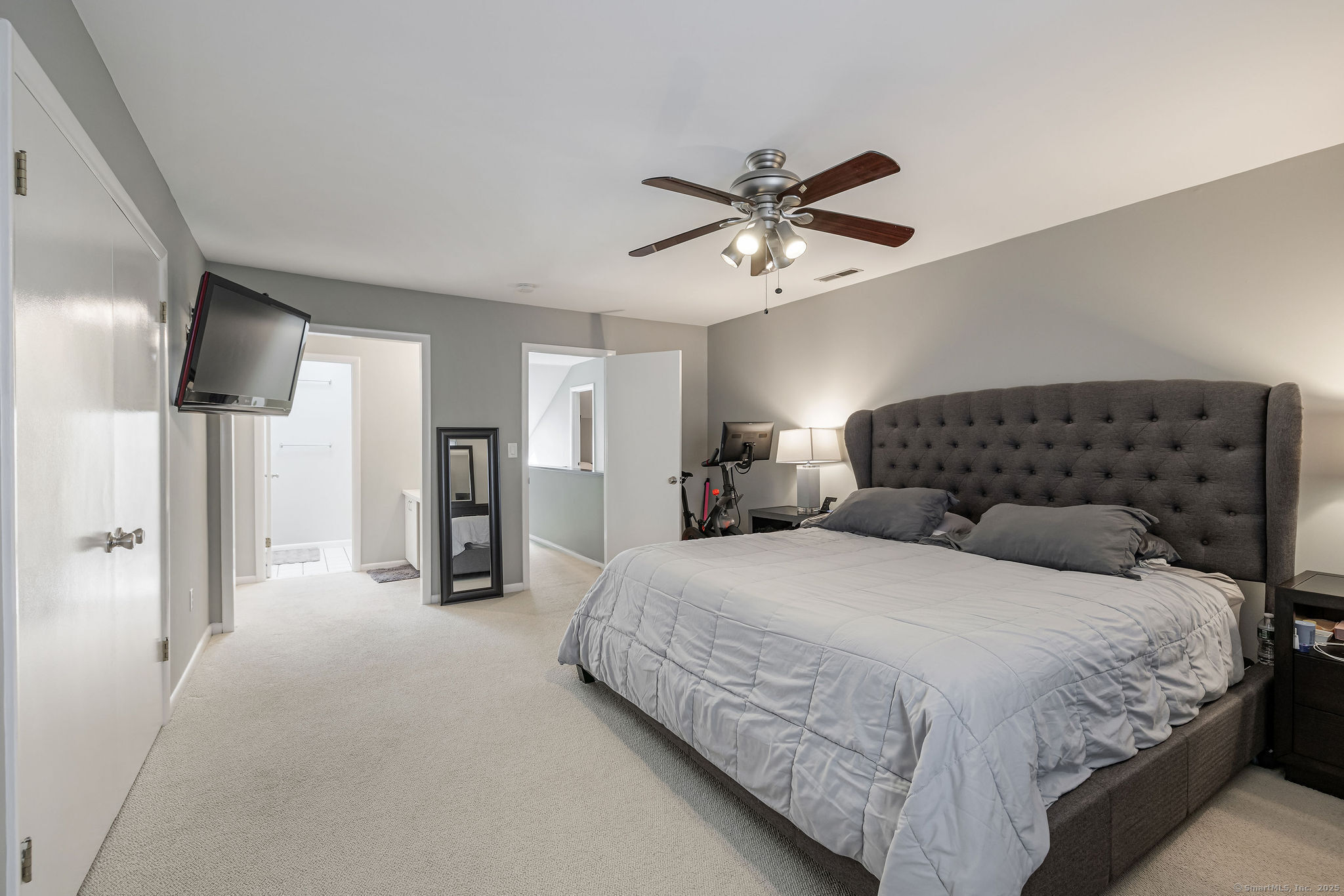 Property Photo:  2289 Bedford Street F2  CT 06905 
