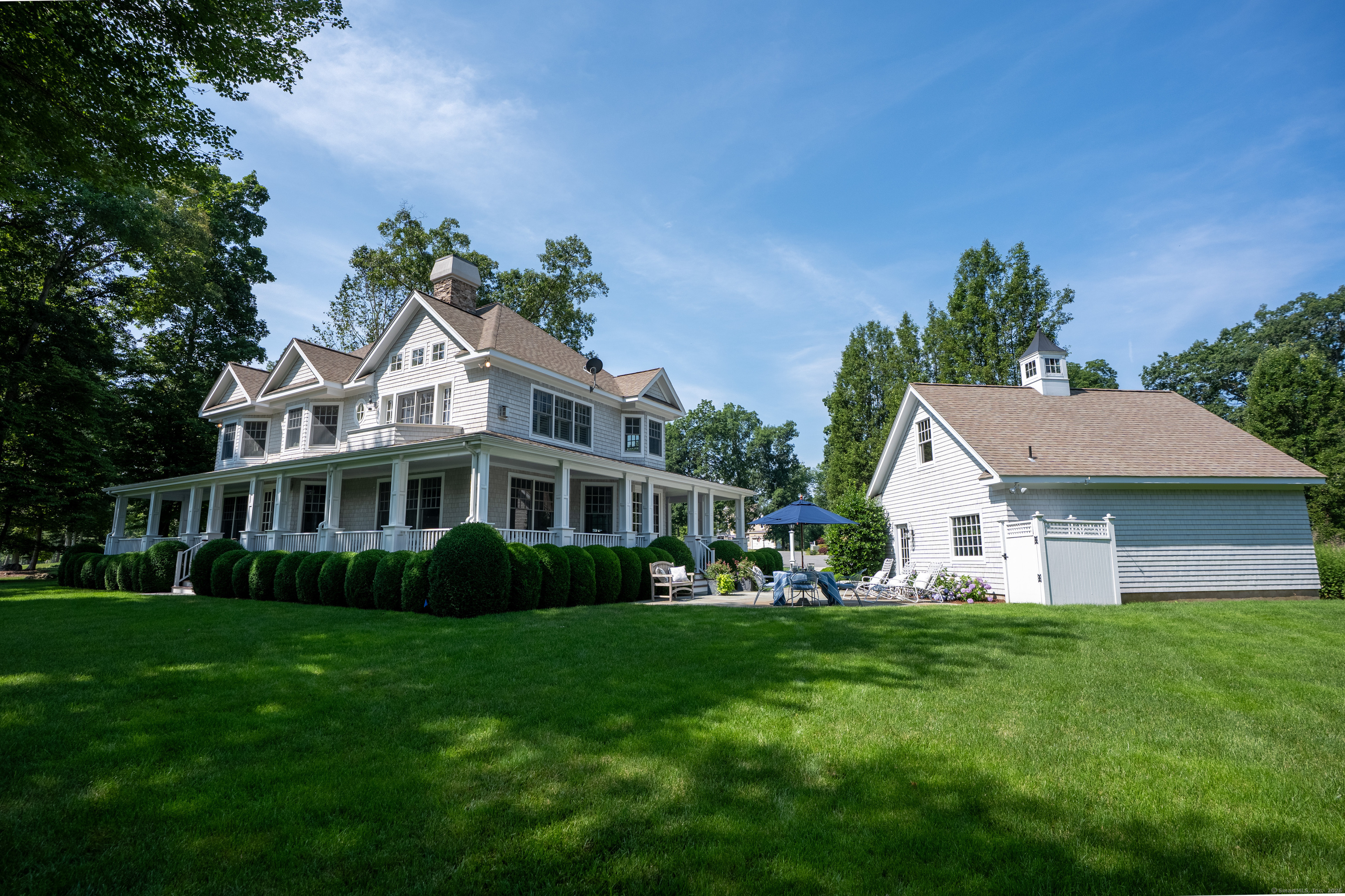 Property Photo: 206 Fox Hopyard Road CT 06423