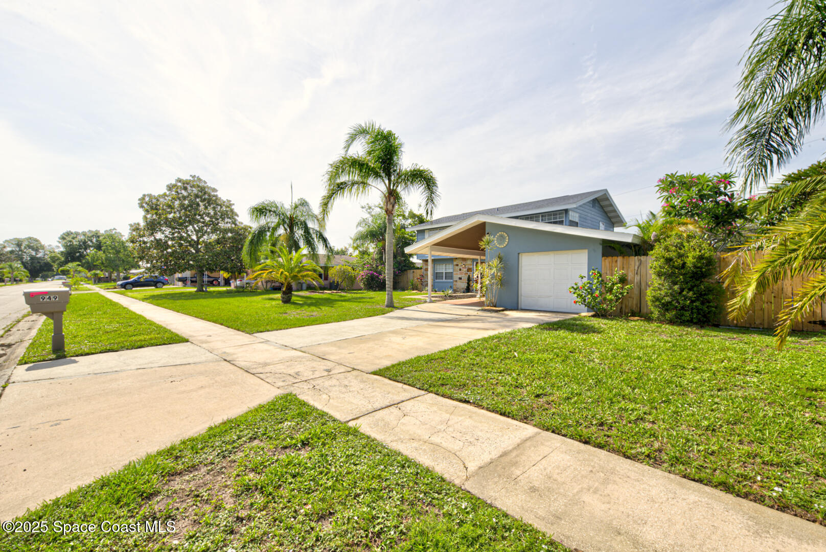 Property Photo: 949 Brunswick Lane FL 32955