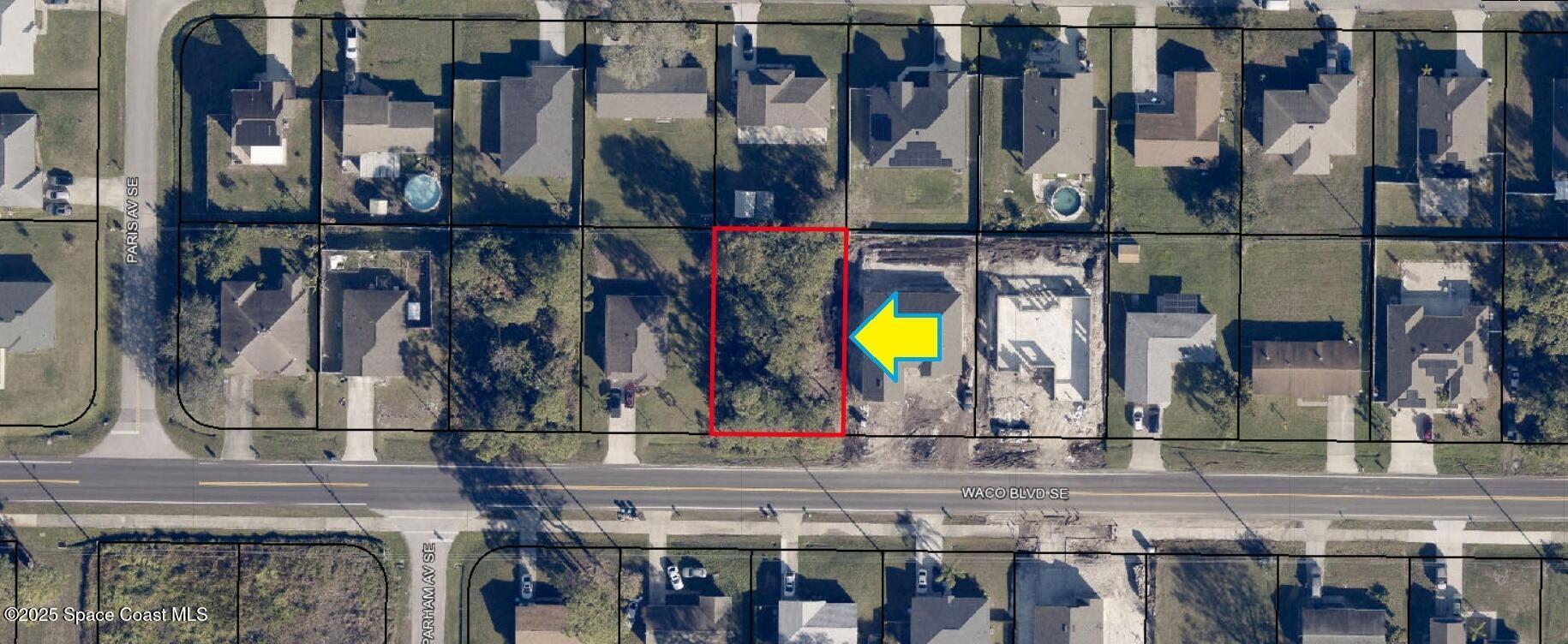 Property Photo: 1491 Waco Boulevard SE FL 32909