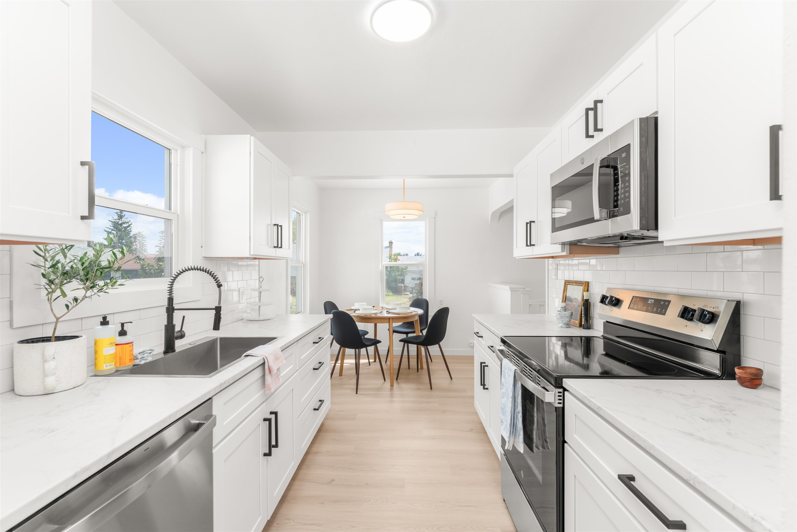 Property Photo: 1227 E Providence Ave WA 99207