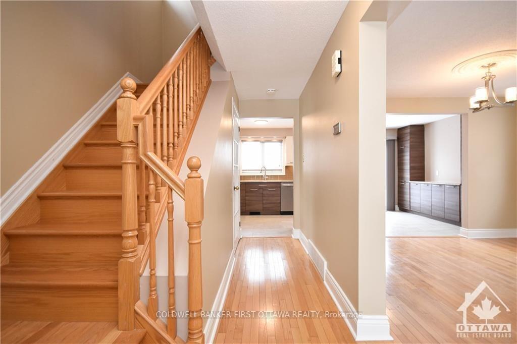 Property Photo: 1883 Des Prairies Avenue ON K1E 2R5