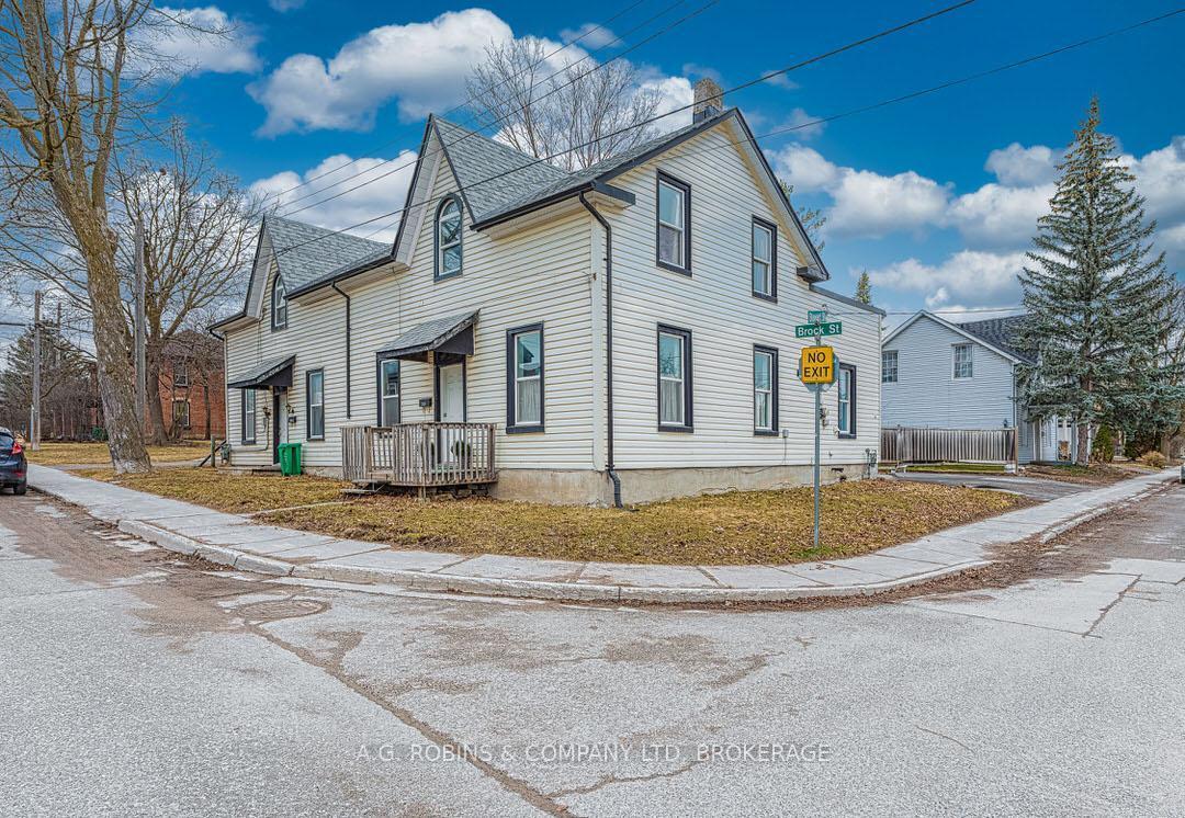 284 Brock Street  Peterborough Central ON K9H 2R1 photo