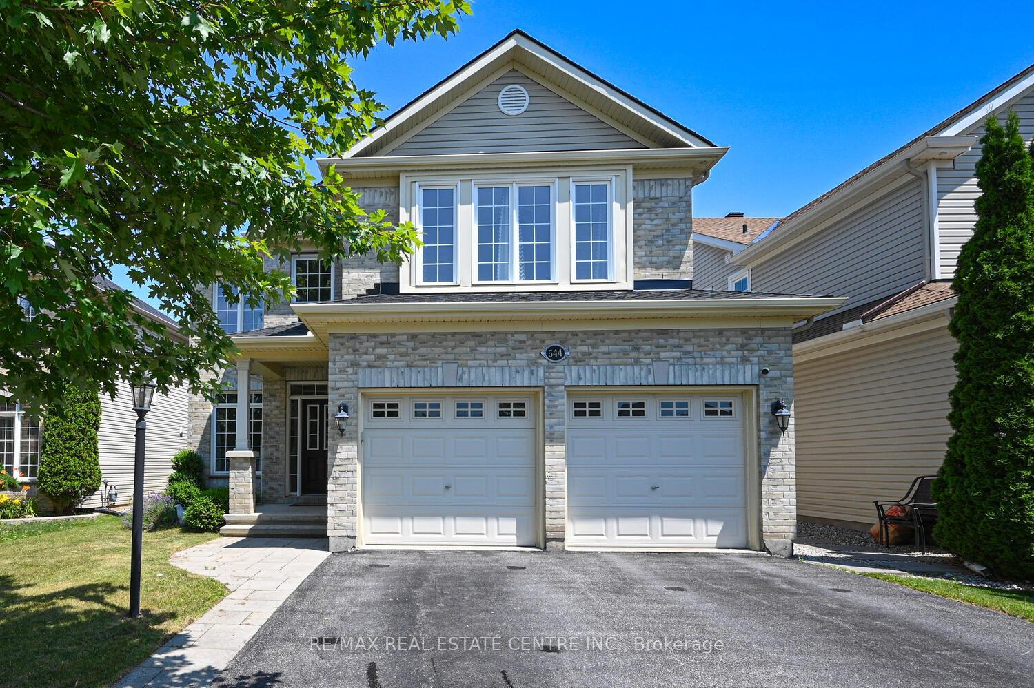 544 Ravendale Way  Barrhaven ON K2J 0G9 photo