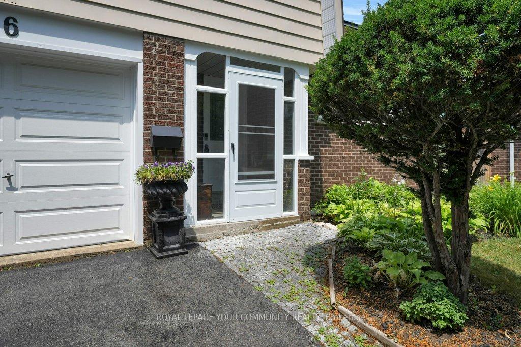 Property Photo:  36 Dawson Street  ON L1N 6C8 