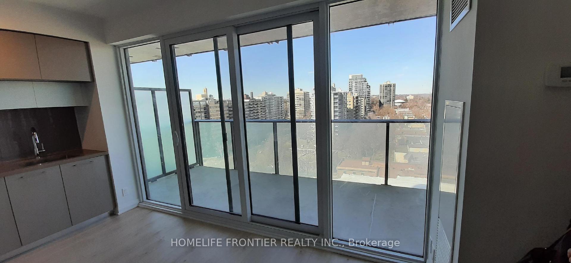 Property Photo: 99 Foxbar Road 1405 ON M4V 2G5