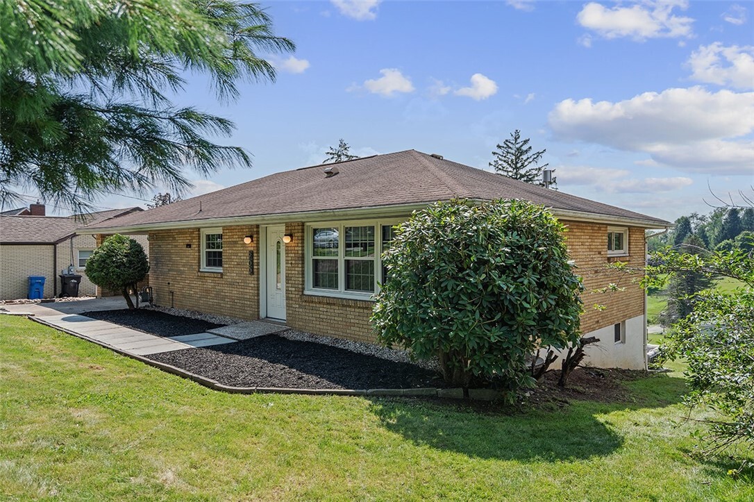 Property Photo:  900 N Whitmore Rd  PA 15642 