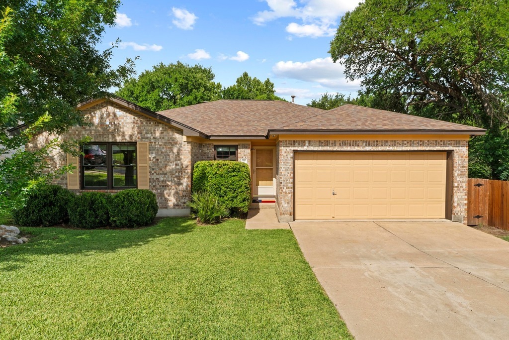Property Photo:  15319 English River Loop  TX 78641 