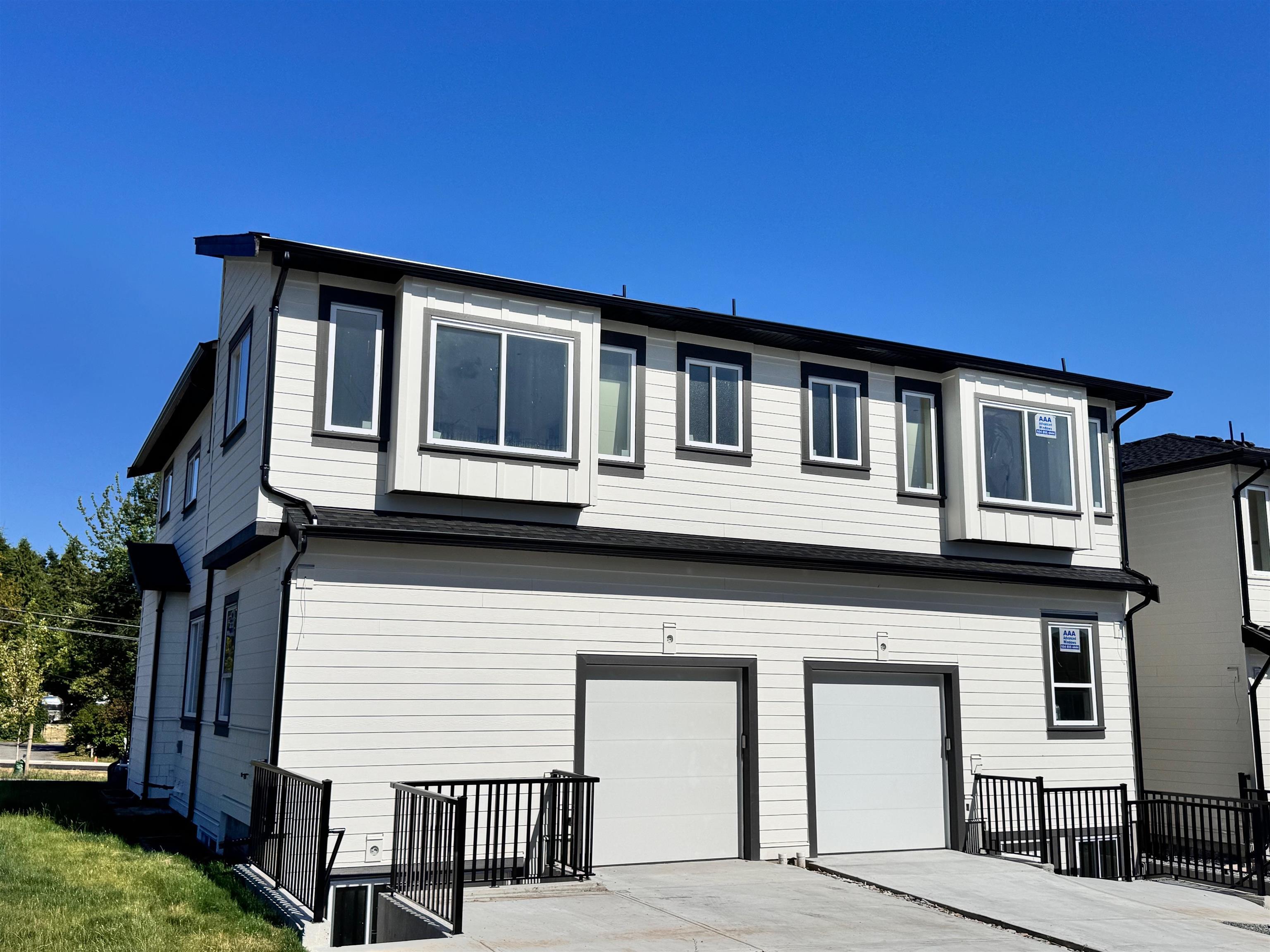 Photo de la propriété: 2045 168 Street BC V3Z 1H1