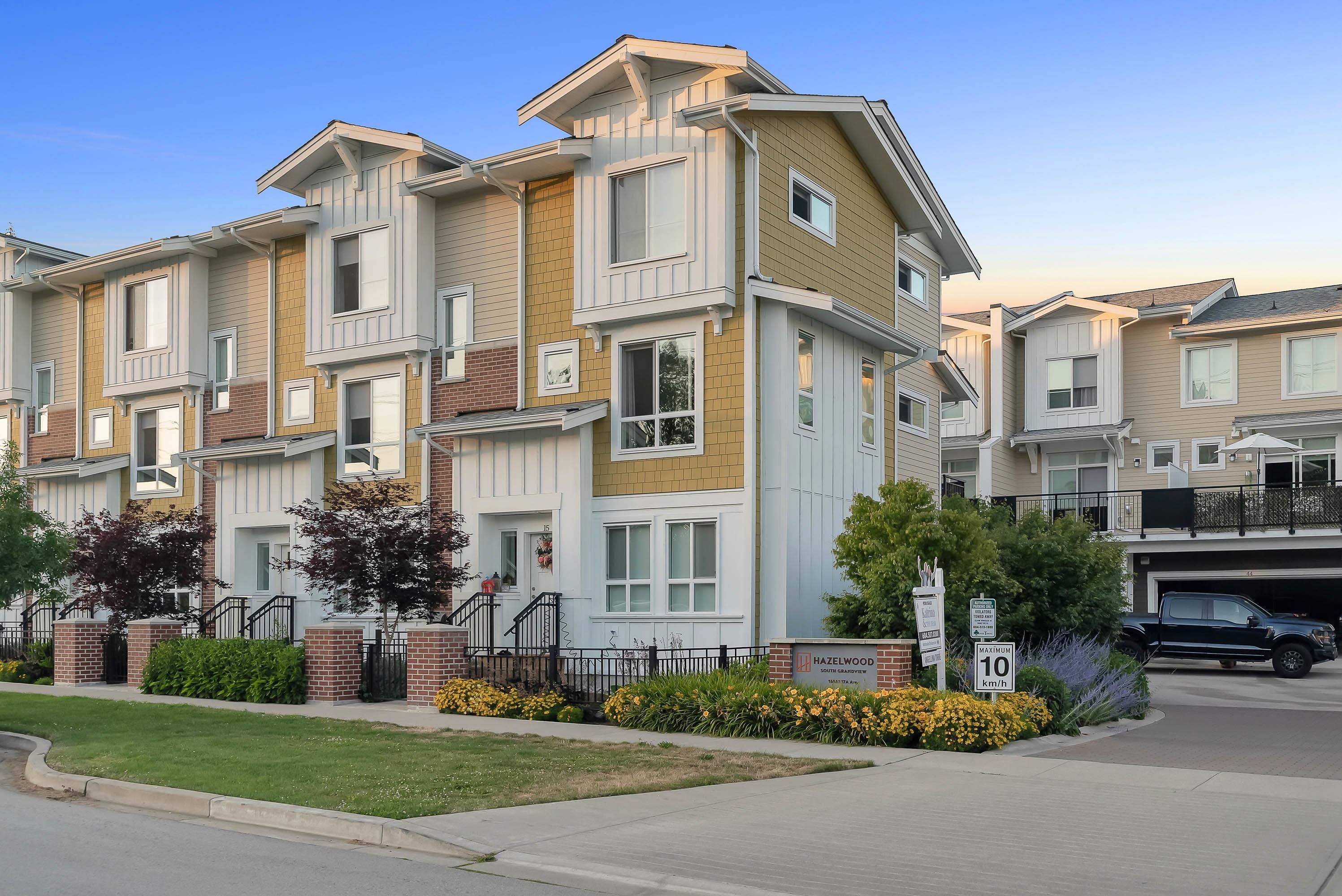 Property Photo: 16561 17A Avenue 24 BC V3Z 1J3