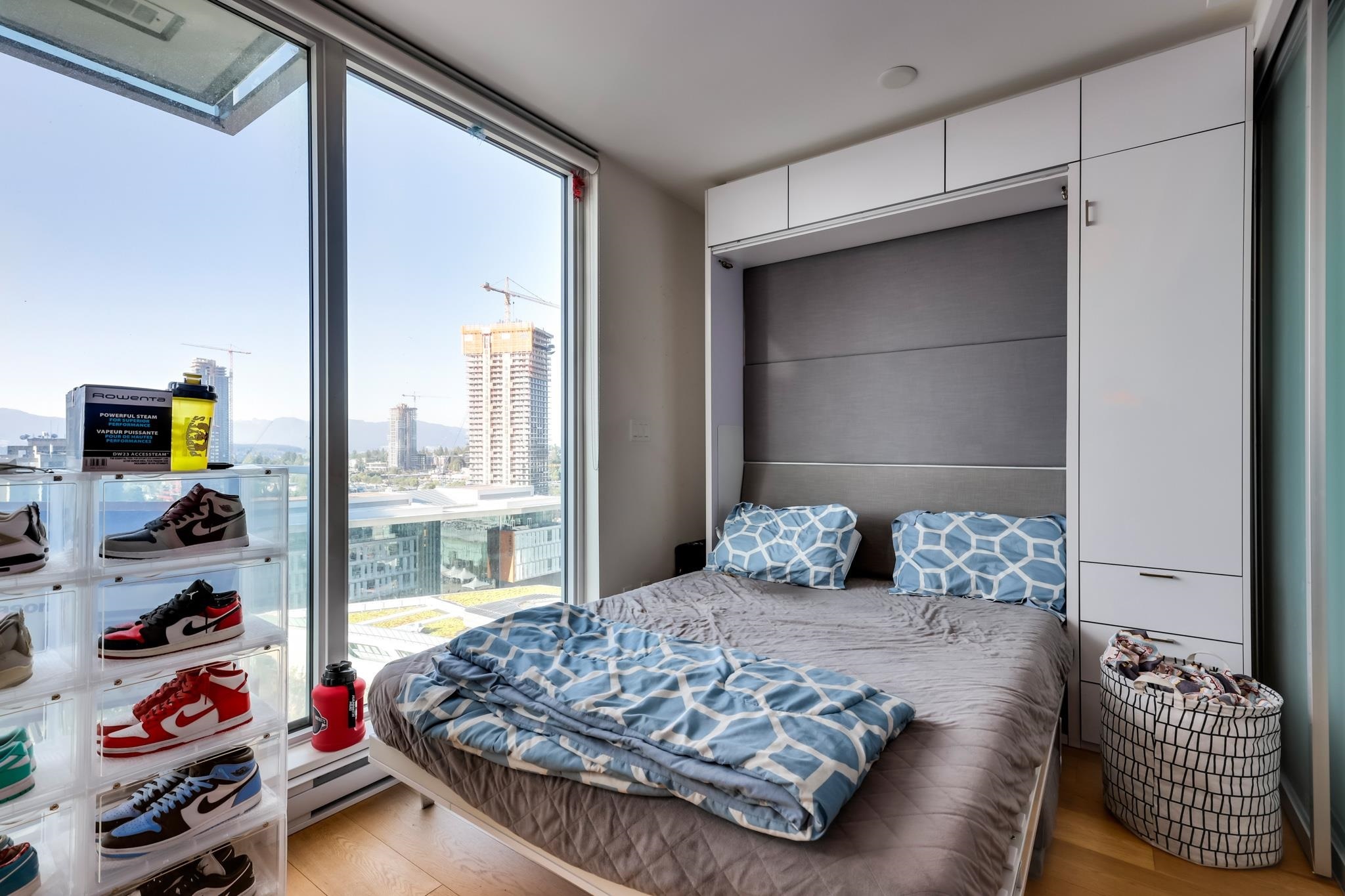 Property Photo: 13438 Central Avenue 1608 BC V3T 0N2
