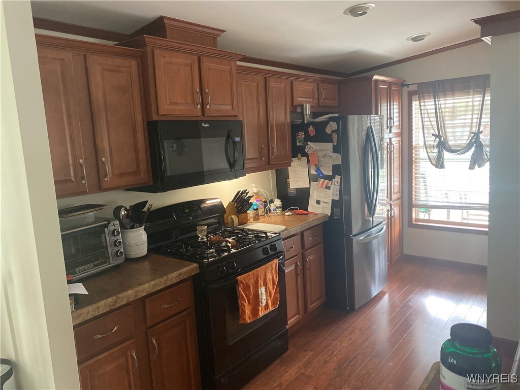 Property Photo:  4693 Hampstead Drive  NY 14031 