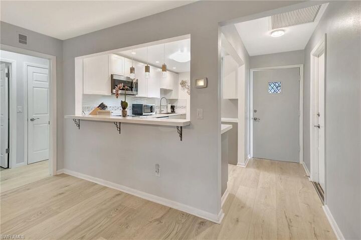 Property Photo:  8760 Lueck Ln 1  FL 33919 