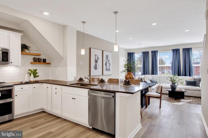 Property Photo:  9679 Swallowtail Lane  VA 20110 