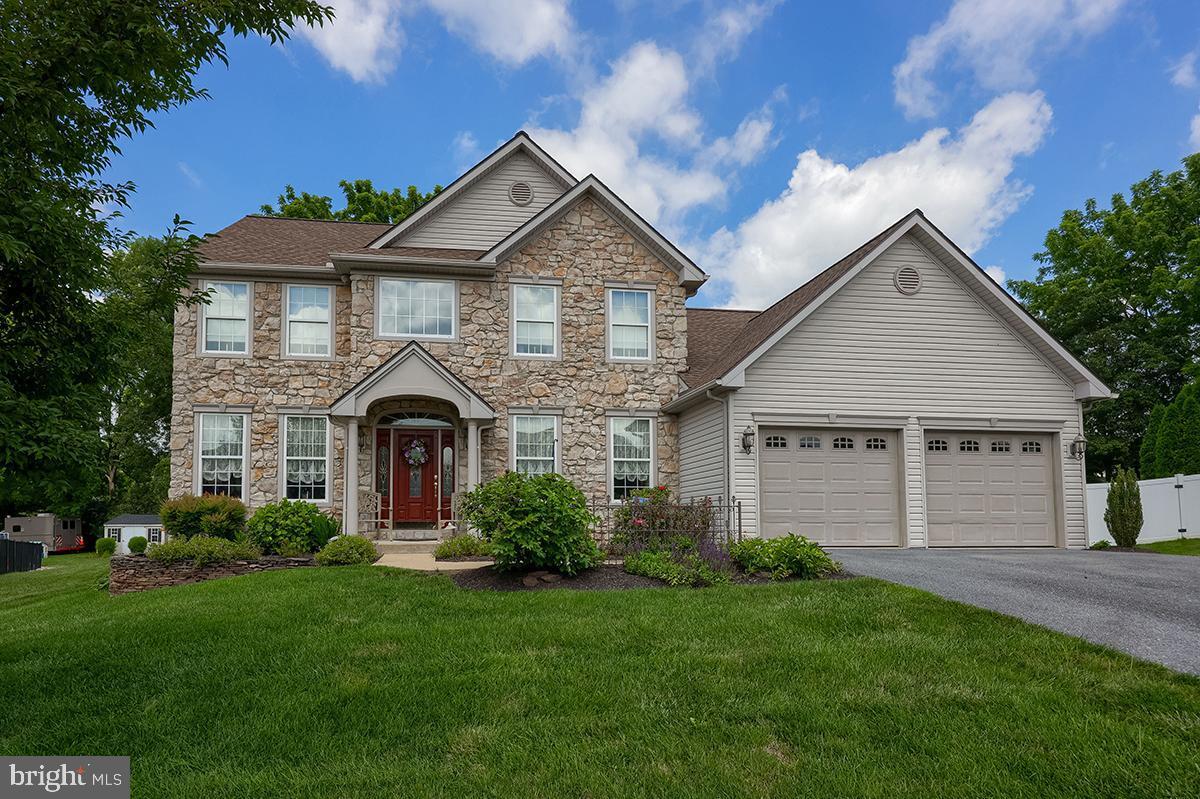 Property Photo:  384 Mountain Boulevard  PA 19565 