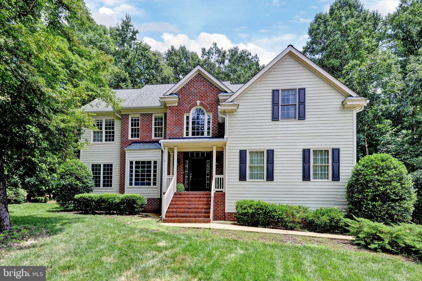 Property Photo: 112 Stone Bridge VA 23188