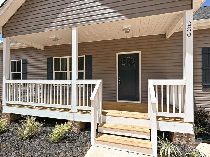 Property Photo:  280 Old Pinckney Road  SC 29745 