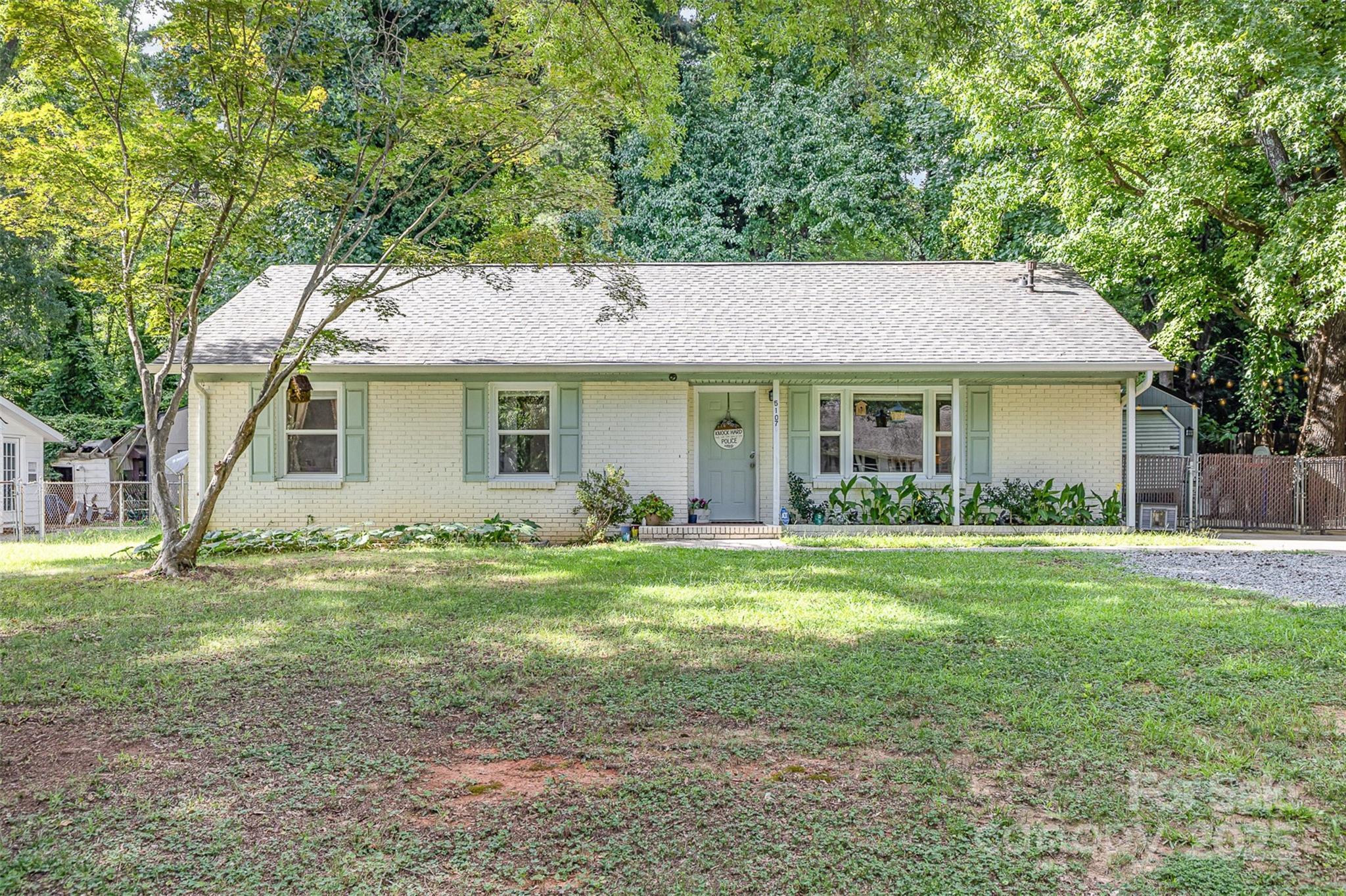 Property Photo: 5107 Delivau Drive NC 28215