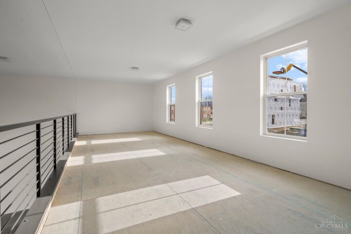 Property Photo: 4477 Thirty Fourth Avenue OH 45209