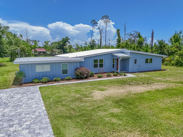 Property Photo: 1029 Georgia Avenue FL 32404