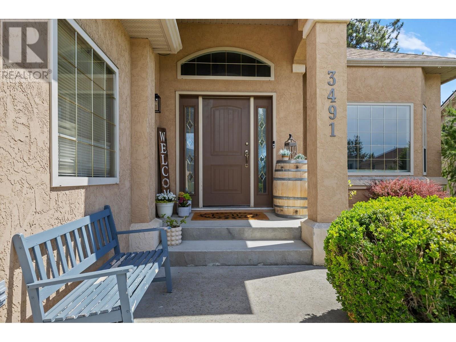 Property Photo: 3491 Ridge Boulevard BC V4T 2T1