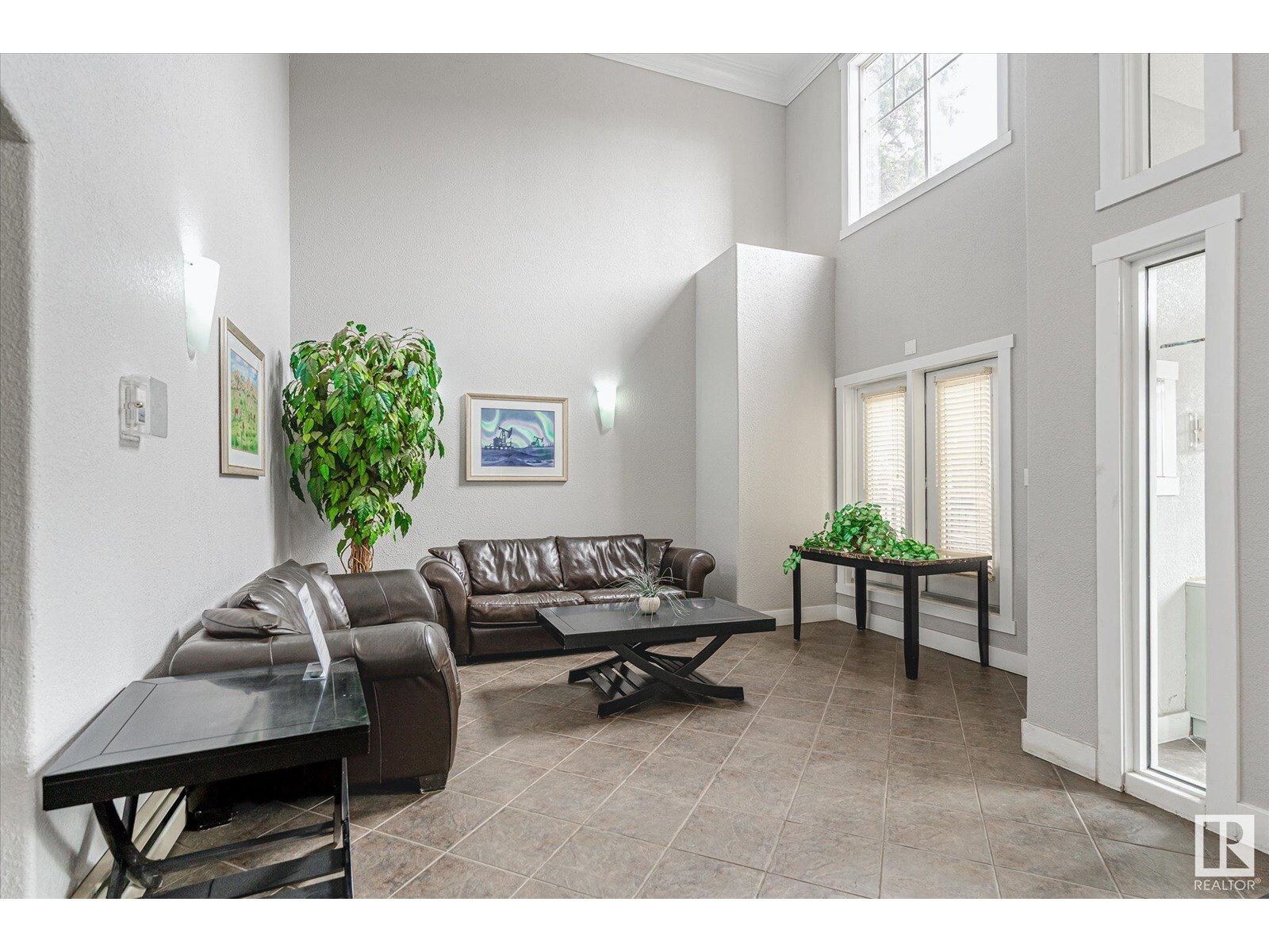 Photo de la propriété: #101 2098 Blackmud Creek Dr SW AB T6W 1T7